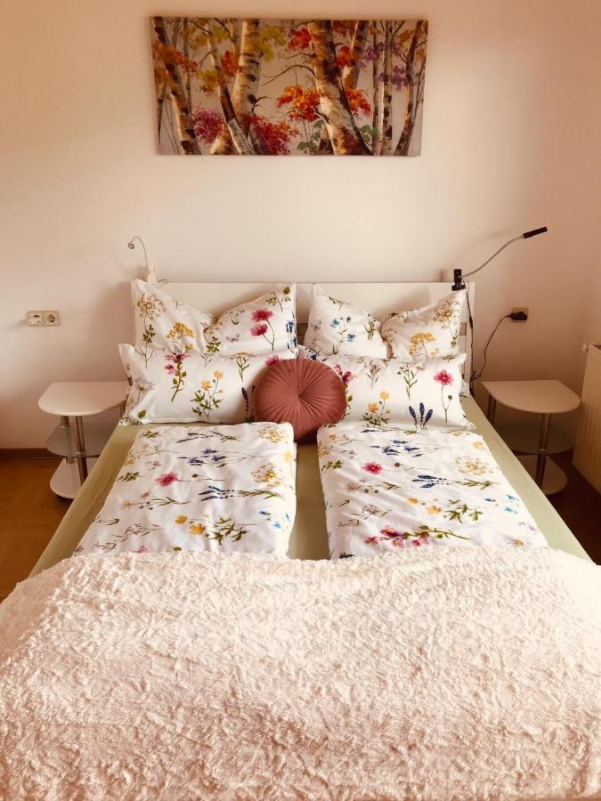 Ferienwohnung Resi Mit Traumhaftem Seepanorama Steindorf am Ossiacher See Exteriör bild
