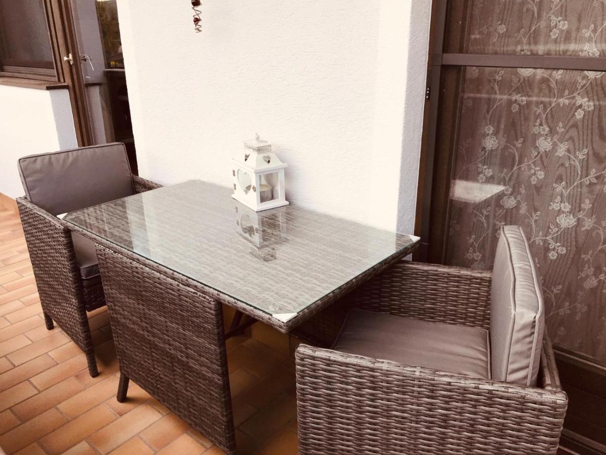 Ferienwohnung Resi Mit Traumhaftem Seepanorama Steindorf am Ossiacher See Exteriör bild