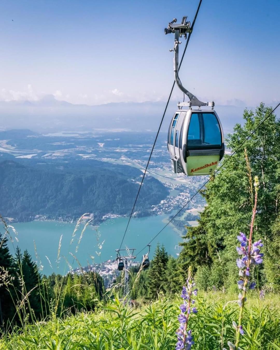 Ferienwohnung Resi Mit Traumhaftem Seepanorama Steindorf am Ossiacher See Exteriör bild